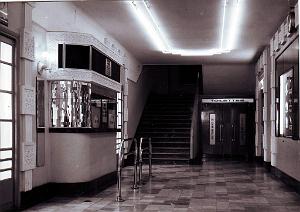 Mogador-Hall-Rdc000